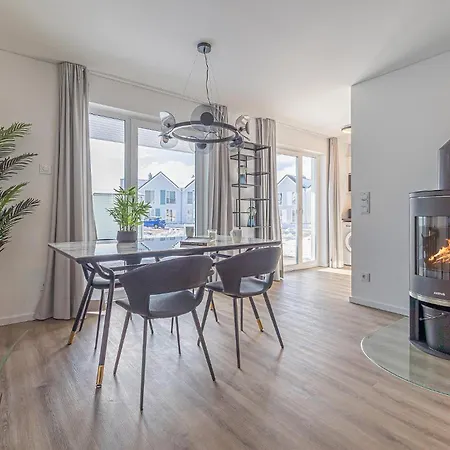 Apartment 2 Bedroom Cozy In Ostseeresort