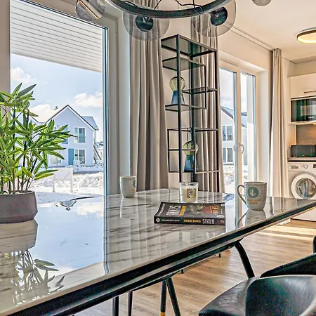 2 Bedroom Cozy In Ostseeresort Apartment Olpenitz
